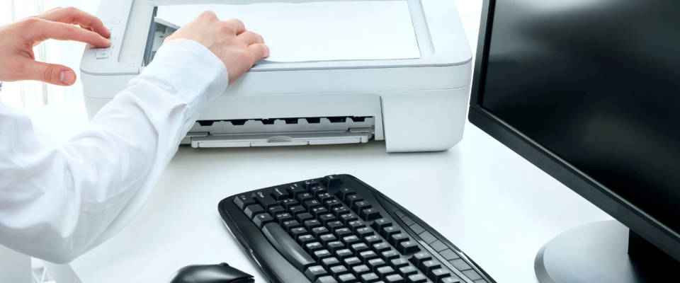 Desktop scanner and computer